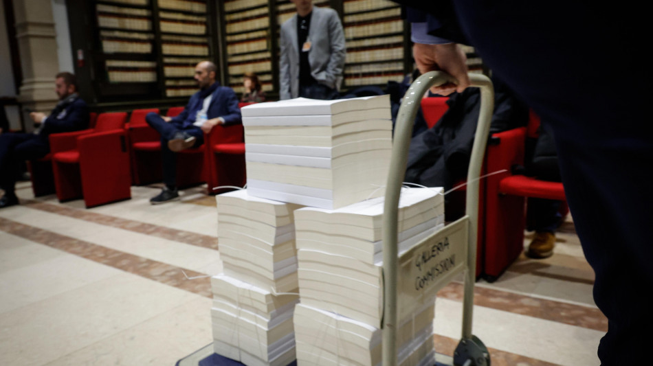 Manovra, stretta sui dividendi solo per partecipazioni sotto il 5% o 500 mila euro