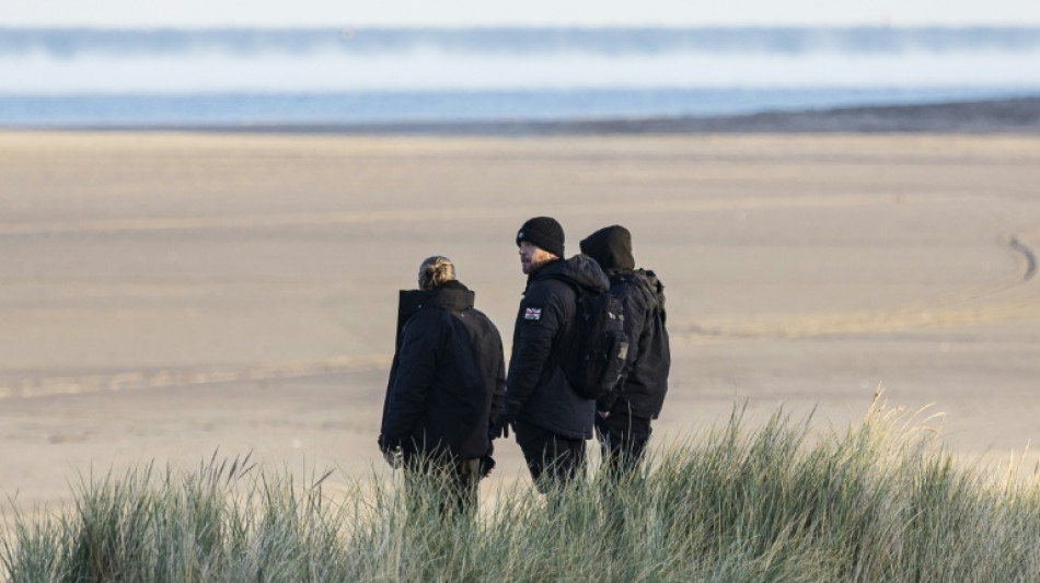 Francia detiene a dos activistas brit&aacute;nicos por una campa&ntilde;a antimigrantes