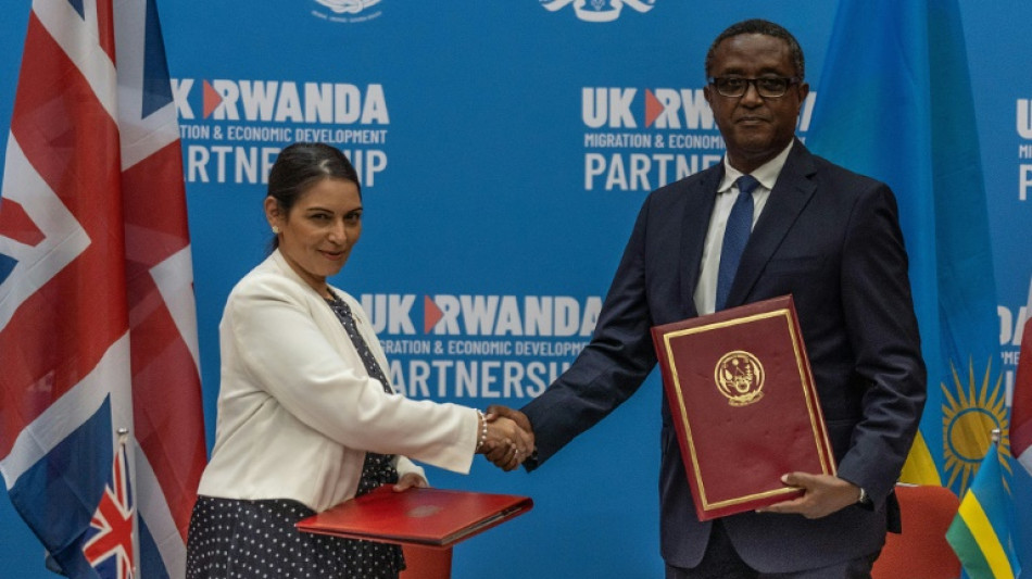 Royaume-Uni: la justice donne son feu vert &agrave; l'expulsion de migrants au Rwanda