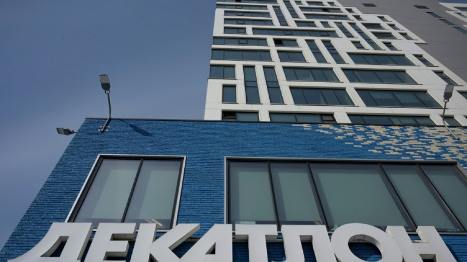 La empresa francesa Decathlon sigui&oacute; vendiendo en secreto ropa a Rusia, seg&uacute;n una investigaci&oacute;n