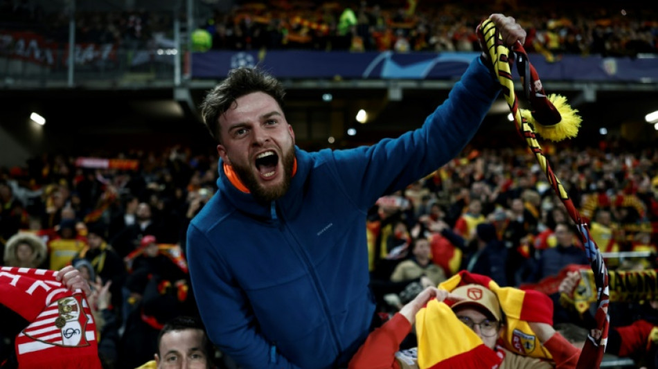 Foot: dans un sourire, Lens dit au revoir &agrave; la C1, bonjour &agrave; la C3