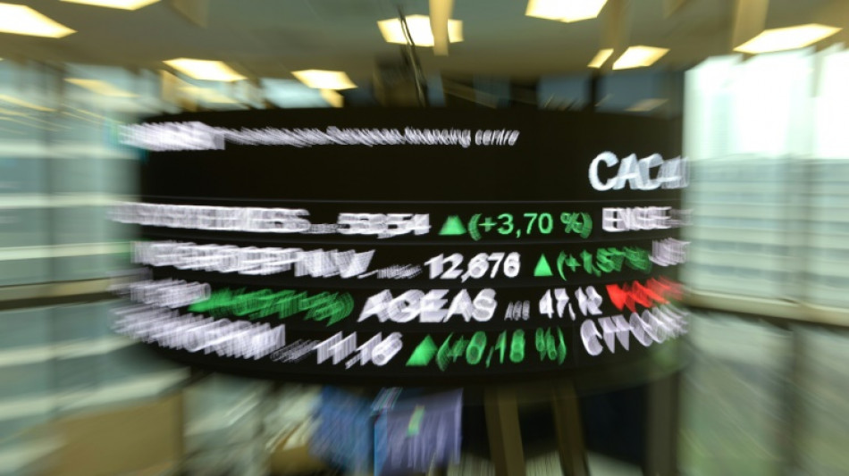 La Bourse de Paris poursuit sa s&eacute;rie haussi&egrave;re
