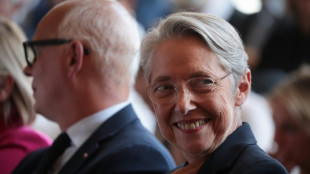 Elisabeth Borne cajole les t&eacute;nors de sa majorit&eacute;