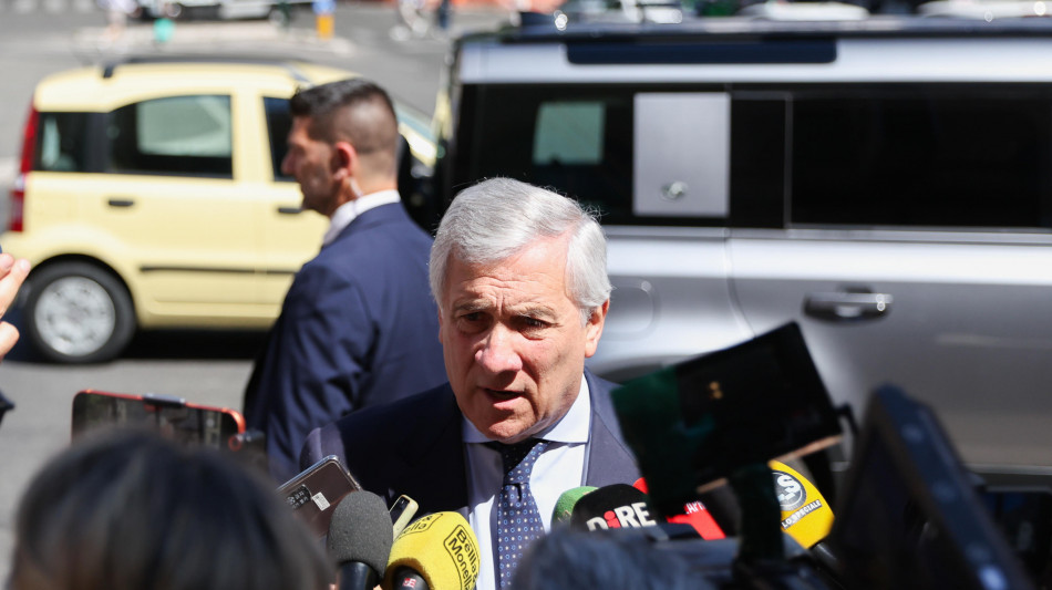 Tajani, 'Putin dimostri di volersi sedere seriamente al tavolo'