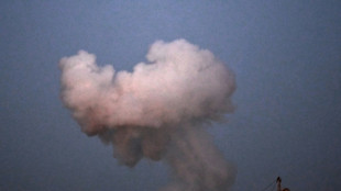 Ataque russo deixa 21 mortos em Kiev e ameaça esforços de paz