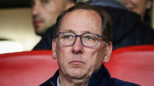 Textor consegue perdão de um ano pela dívida contraída na compra do Lyon