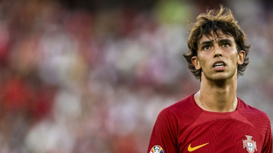 Atl&eacute;tico de Madrid empresta Jo&atilde;o F&eacute;lix ao Barcelona por uma temporada