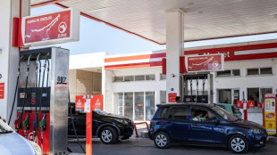 A Chypre, mettre la politique de c&ocirc;t&eacute; le temps d'un plein d'essence