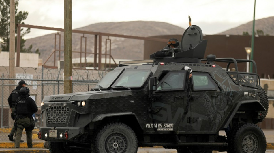 Localizan 12 cuerpos en fosas clandestinas del norte de M&eacute;xico