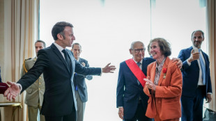Macron zeichnet Nazi-J&auml;ger Beate und Serge Klarsfeld in Berlin aus 
