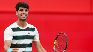 Campe&atilde;o em Queen's, Alcaraz se aproxima de Sinner no ranking da ATP
