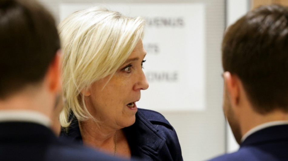 Proc&egrave;s du RN: prison ferme am&eacute;nageable et in&eacute;ligibilit&eacute; requises contre Marine Le Pen