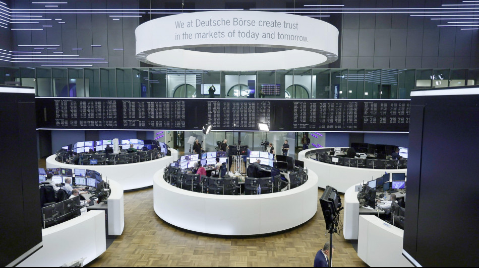 Borsa: l'Europa resta incerta e guarda al Medioriente, Milano -0,26%