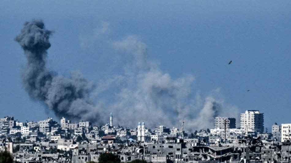 Israel steps up bombing of Gaza hours after first relief convoy enters