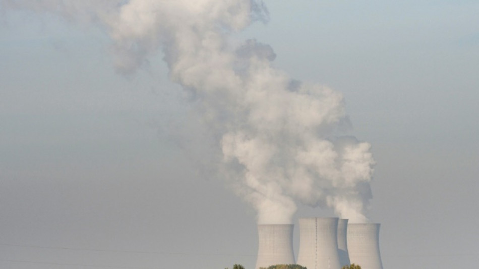Electricit&eacute;: deux r&eacute;acteurs nucl&eacute;aires red&eacute;marrent, 40 connect&eacute;s, selon EDF