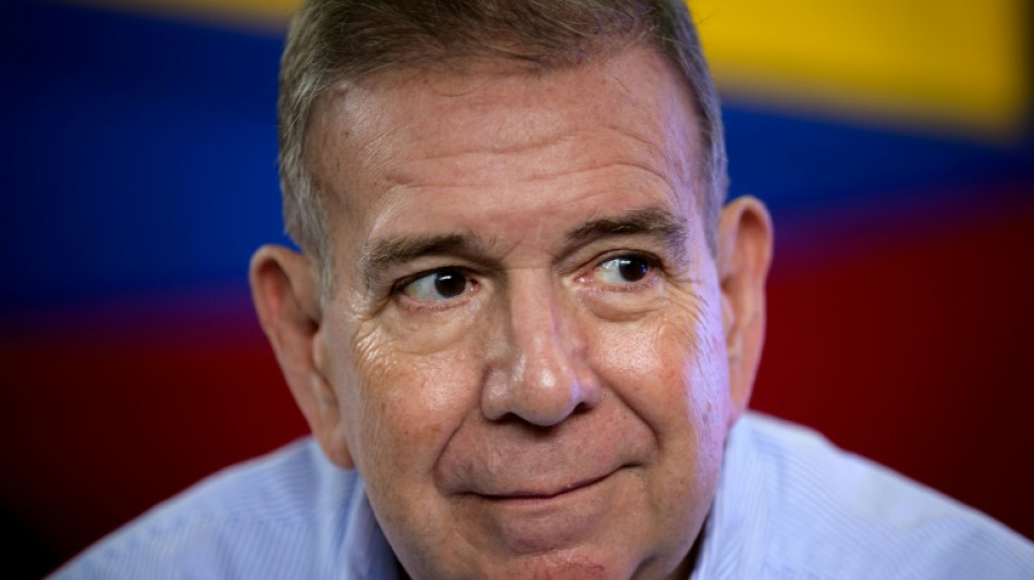 Opositor venezuelano Gonz&aacute;lez Urrutia chega &agrave; Espanha depois de pedir asilo pol&iacute;tico
