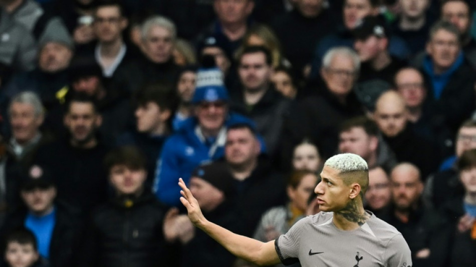Angleterre: Tottenham frustr&eacute;, Newcastle surpris