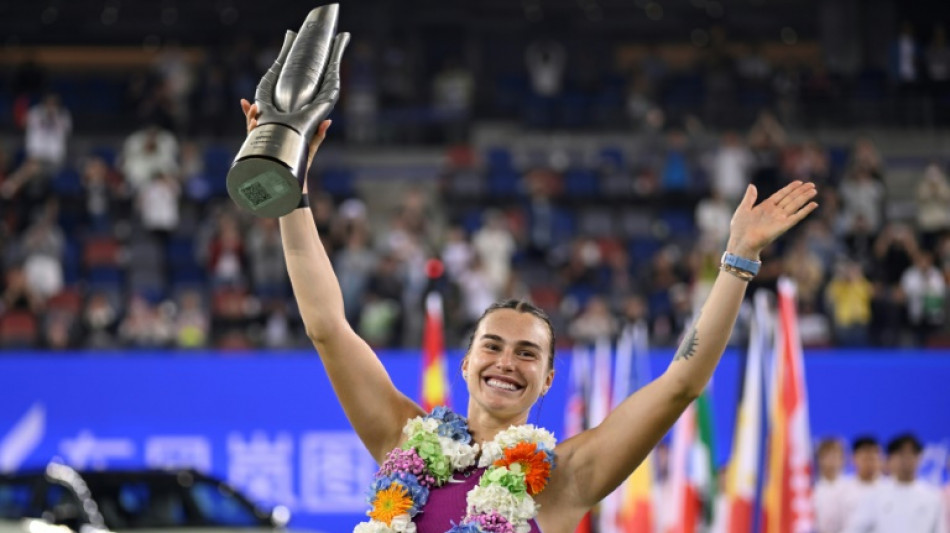 WTA: Sabalenka r&eacute;siste &agrave; Zheng et, titr&eacute;e &agrave; Wuhan, met Swiatek sous pression