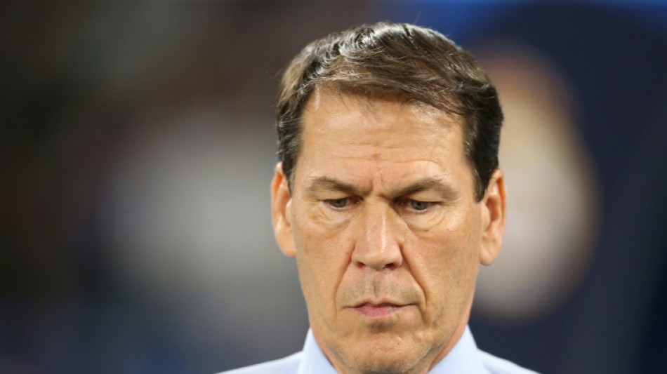 Foot: Naples met fin au contrat de l'entra&icirc;neur fran&ccedil;ais Rudi Garcia, remplac&eacute; par Walter Mazzarri (club) 