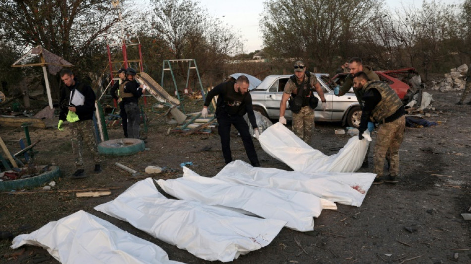 Al menos 51 muertos en un bombardeo ruso en Ucrania mientras asist&iacute;an a un velorio