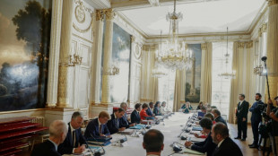 Macron monte en premi&egrave;re ligne pour d&eacute;fendre son "&eacute;cologie de progr&egrave;s"