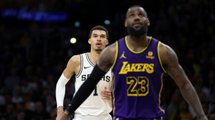 NBA: Wembanyama perd en habits de gala &agrave; Los Angeles