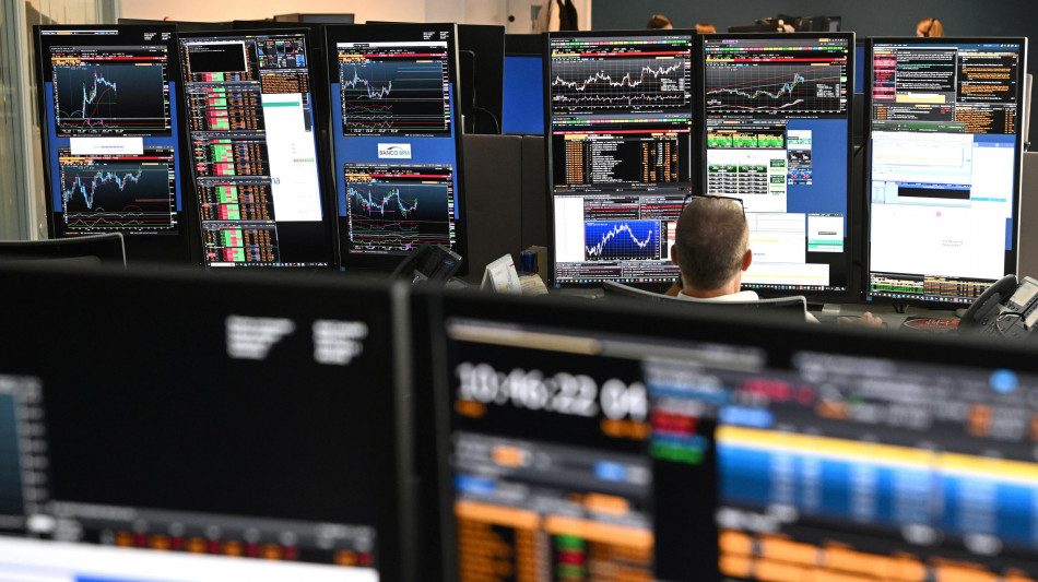Lo spread tra Btp e Bund apre poco mosso a 72 punti