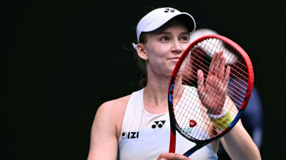 Rybakina vence Swiatek e enfrentar&aacute; Pegula nas semifinais do Aberto da Austr&aacute;lia