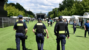 Zum Auftakt von Fu&szlig;ball-EM erneut Warnungen vor m&ouml;glichen Anschl&auml;gen