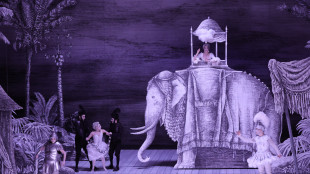 Scala: debutta 'L'opera seria' ed è una presa in giro