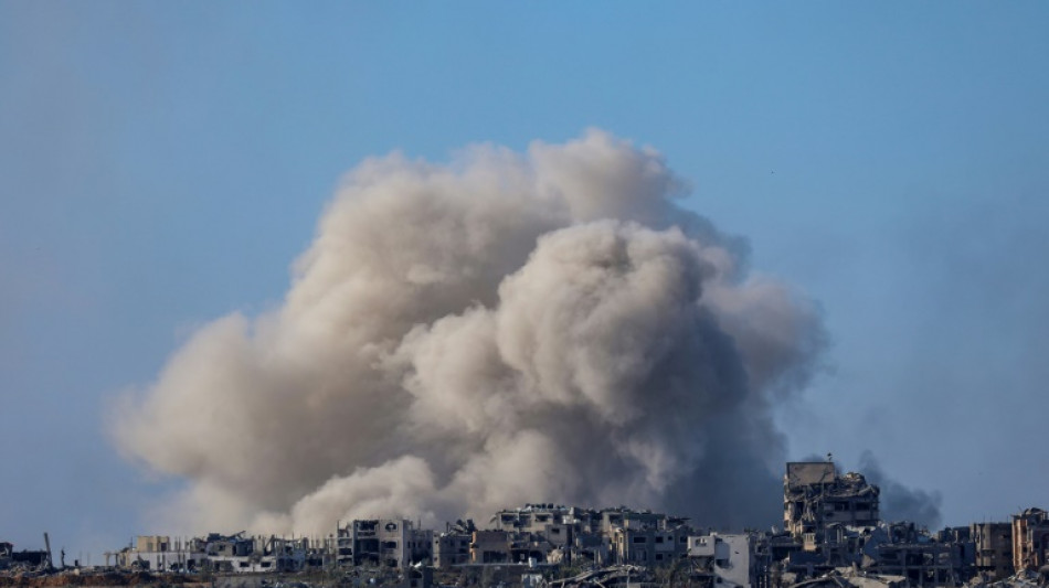 Israel sigue bombardeando Gaza pese a presi&oacute;n para negociar sobre rehenes