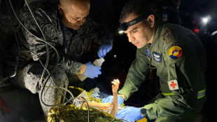 'Minha mam&atilde;e morreu': imagens in&eacute;ditas mostram resgate das crian&ccedil;as na selva colombiana