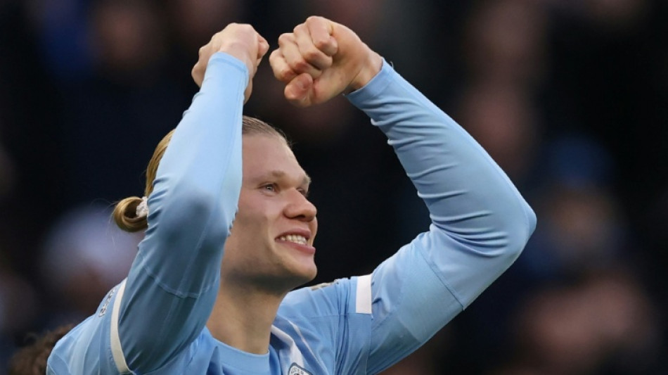 City vence West Ham (3-0) com dois de Haaland e &eacute; l&iacute;der provis&oacute;rio do Ingl&ecirc;s; Liverpool bate Spurs