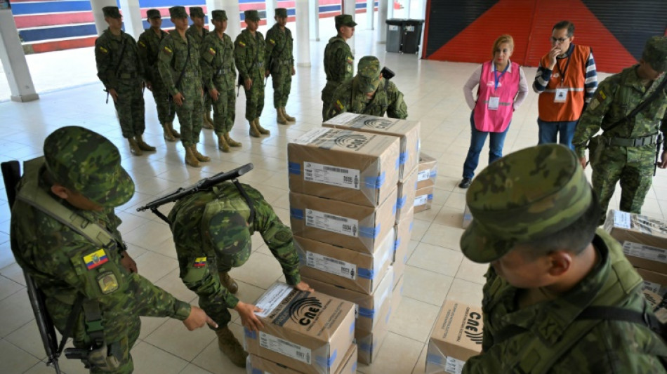 En Equateur, un r&eacute;f&eacute;rendum dans la tourmente