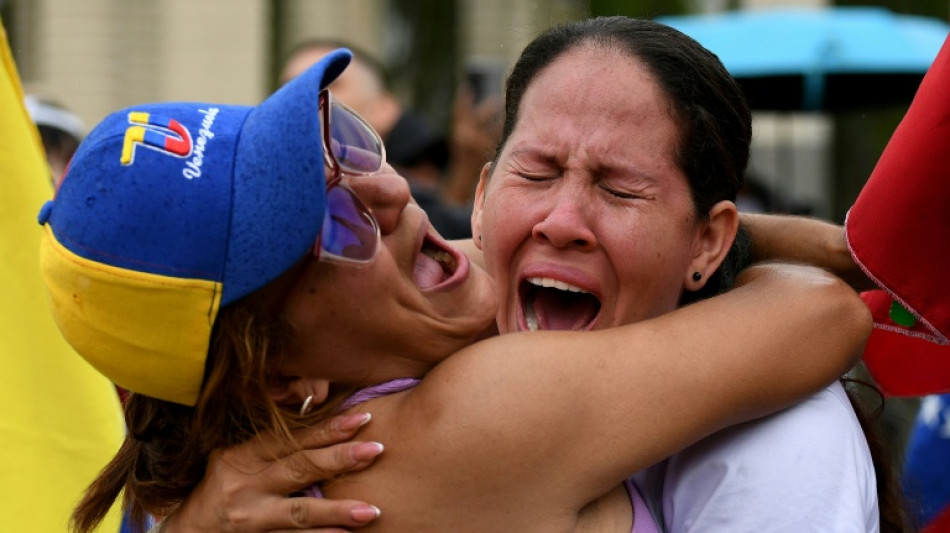 'Nobody is going to run home': Venezuelan diaspora in wait-and-see mode