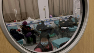 Chine: l'abandon du "z&eacute;ro Covid" en pleine explosion des cas inqui&egrave;te &agrave; l'&eacute;tranger