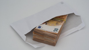 Censis, per oltre la met&agrave; degli occupati la retribuzione non &egrave; adeguata