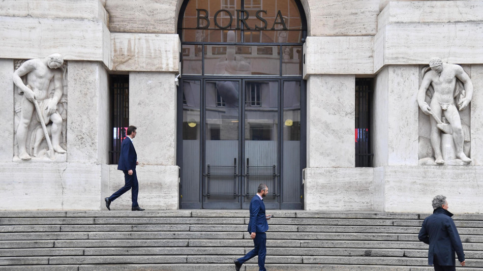 Borsa: il Pil non basta all'Europa, Milano -1,1%, gi&ugrave; i Btp