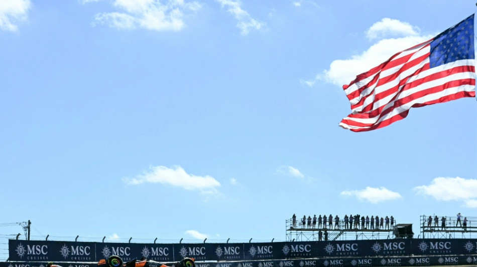 Nächster McLaren-Crash: Verstappen gewinnt Sprint