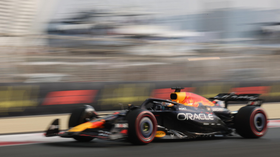 F1: Verstappen in pole ad Abu Dhabi, secondo Norris