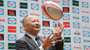 Rugby: Eddie Jones d&eacute;fend son retour au Japon face &agrave; l'amertume des Australiens