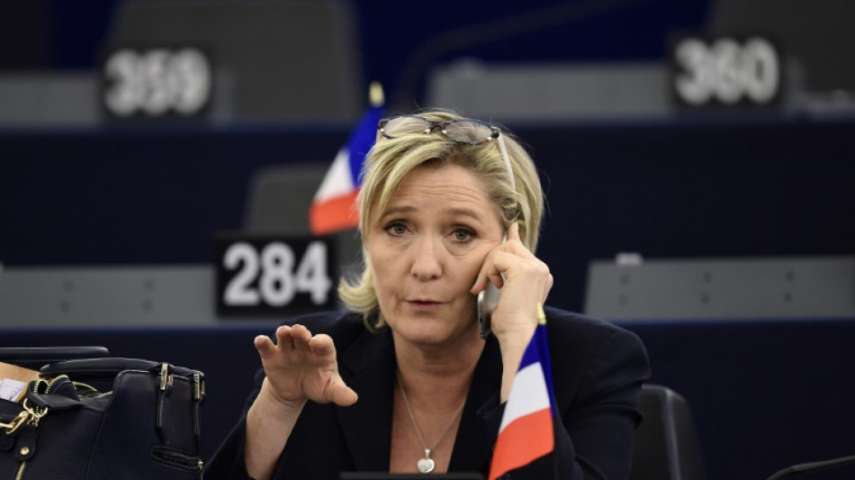 Rechtspopulistin Le Pen wegen Veruntreuung von EU-Geldern vor Gericht