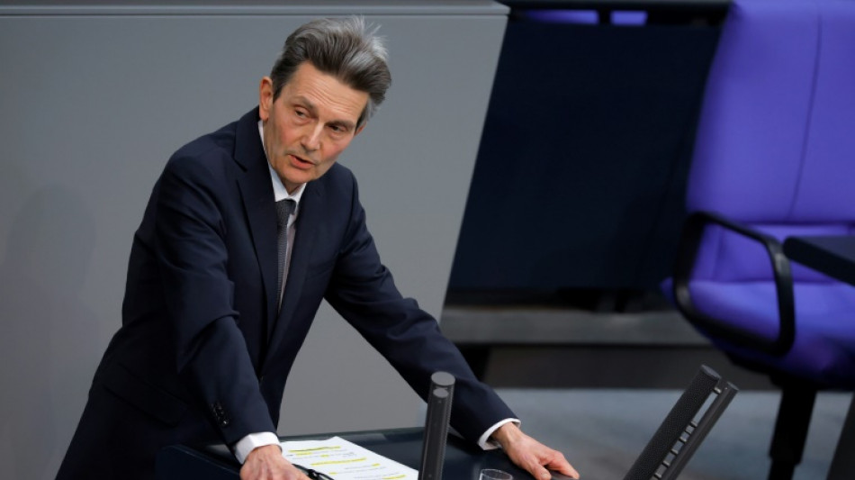 M&uuml;tzenich will Geheimtreffen zu Vertreibungsplan zum Thema im Bundestag machen