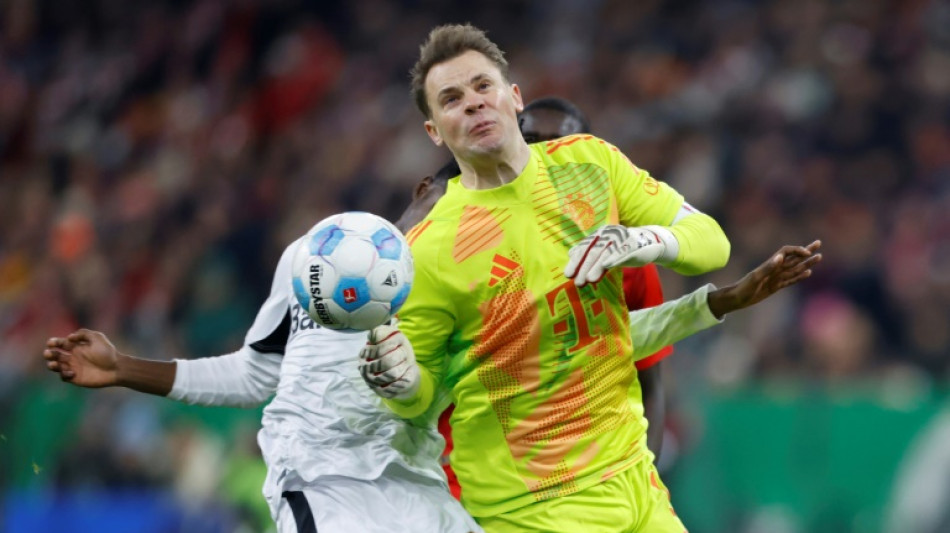 Neuer &eacute; suspenso por dois jogos da Copa da Alemanha ap&oacute;s receber seu 1&ordm; cart&atilde;o vermelho