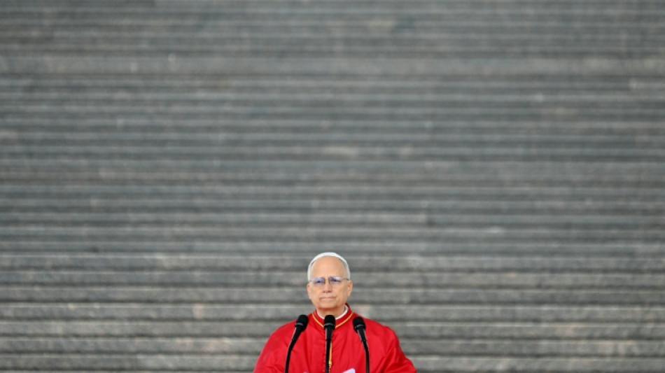 Papa inicia visita hist&oacute;rica &agrave; Arg&eacute;lia