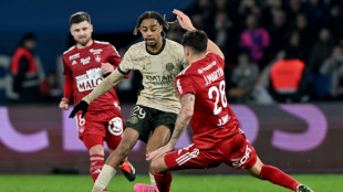 Ligue 1: Paris accroch&eacute; par Brest en fin de match