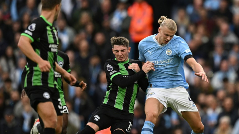 Foot: Manchester City retrouve l'&eacute;lan, Arsenal frustre Chelsea