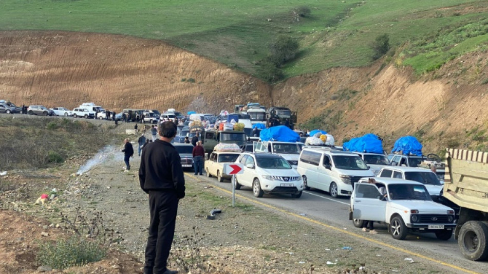 Le Nagorny Karabakh se d&eacute;peuple et compte ses morts