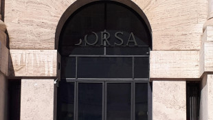 Borsa: Milano chiude in ribasso, -0,64%