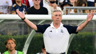 'Estamos completos' no Real Madrid, diz Ancelotti, que evita falar de Mbapp&eacute;